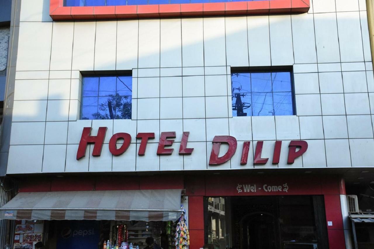 Hotel Dilip Indaur Exteriér fotografie